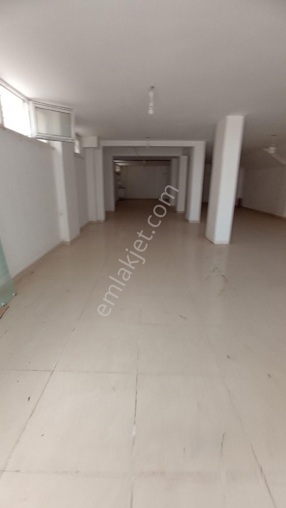 Esenyurt Güzelyurt Kiralık Dükkan & Mağaza GÜZELYURT MAHALLESİNDE İMALATA UYGUN 300M2 KİRALIK DÜKKAN