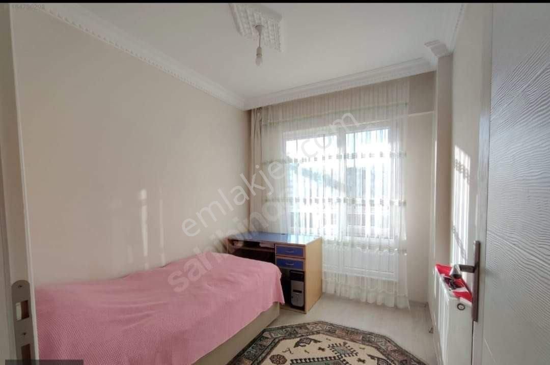 Bolu Merkez Sağlık Satılık Daire SAĞLIK MAHALLESİNDE FIRSAT 2+1 SATILIK DAİRE ALTIN EMLAK'TAN