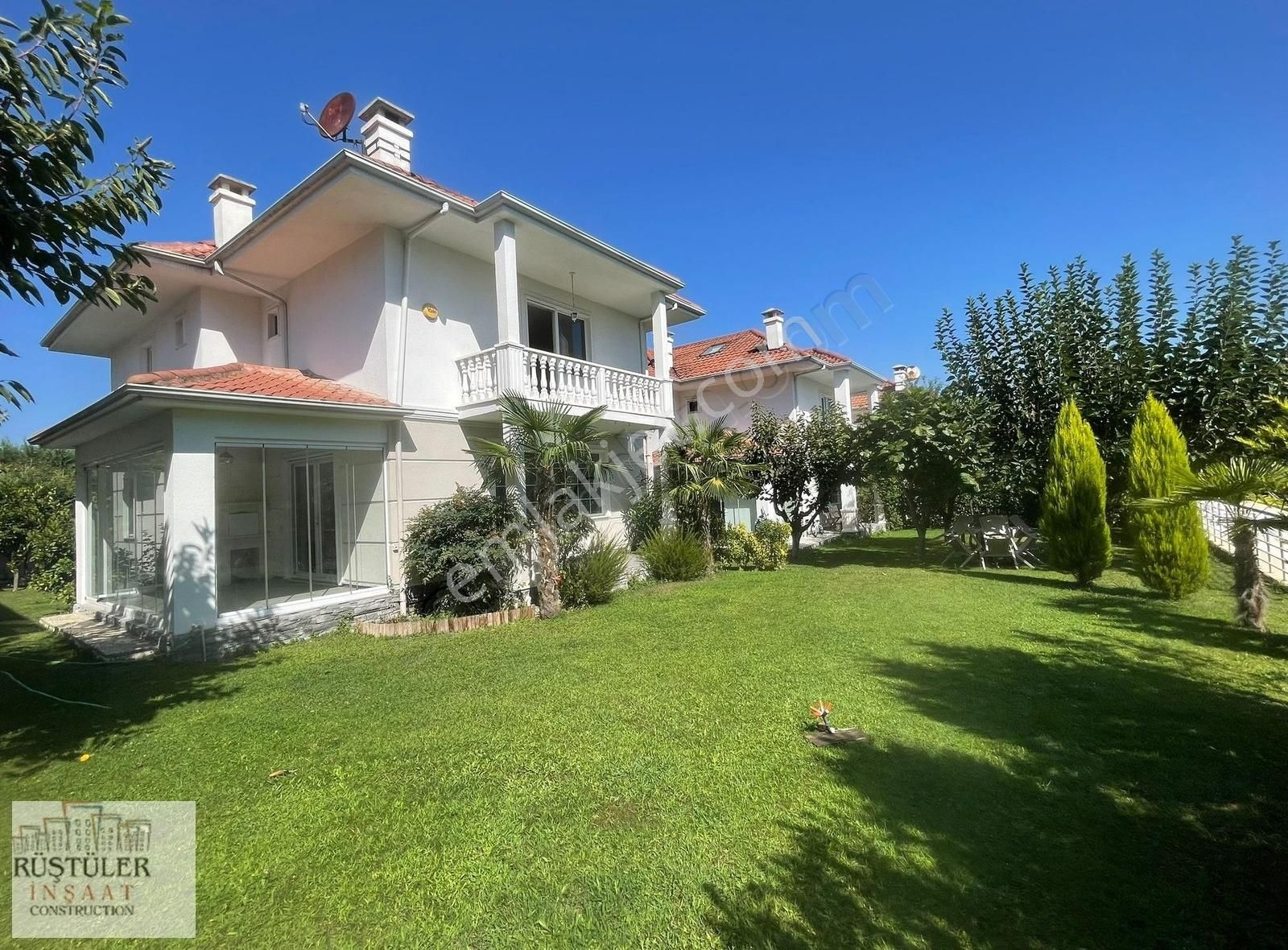 Sapanca Çayiçi Satılık Villa SAPANCA ÇAY İÇİ MAHALLESİ SİTE İÇİ MÜSTAKİL BAHÇELİ VİLLA