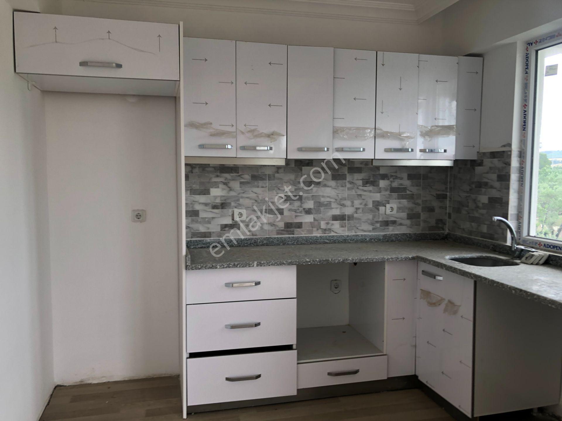 Şarköy De Işık Emlaktan Cumhuriyet Mah De 4+1 130 M2 Daire Üstüdubleks - Görsel 5