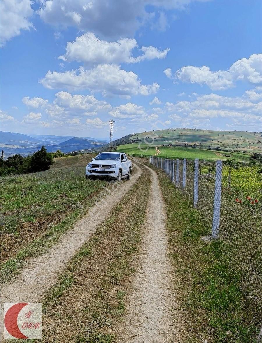 Geyve Karacaören Satılık Tarla Harika manzara zirvede yol kenarında ev yapılacak yer