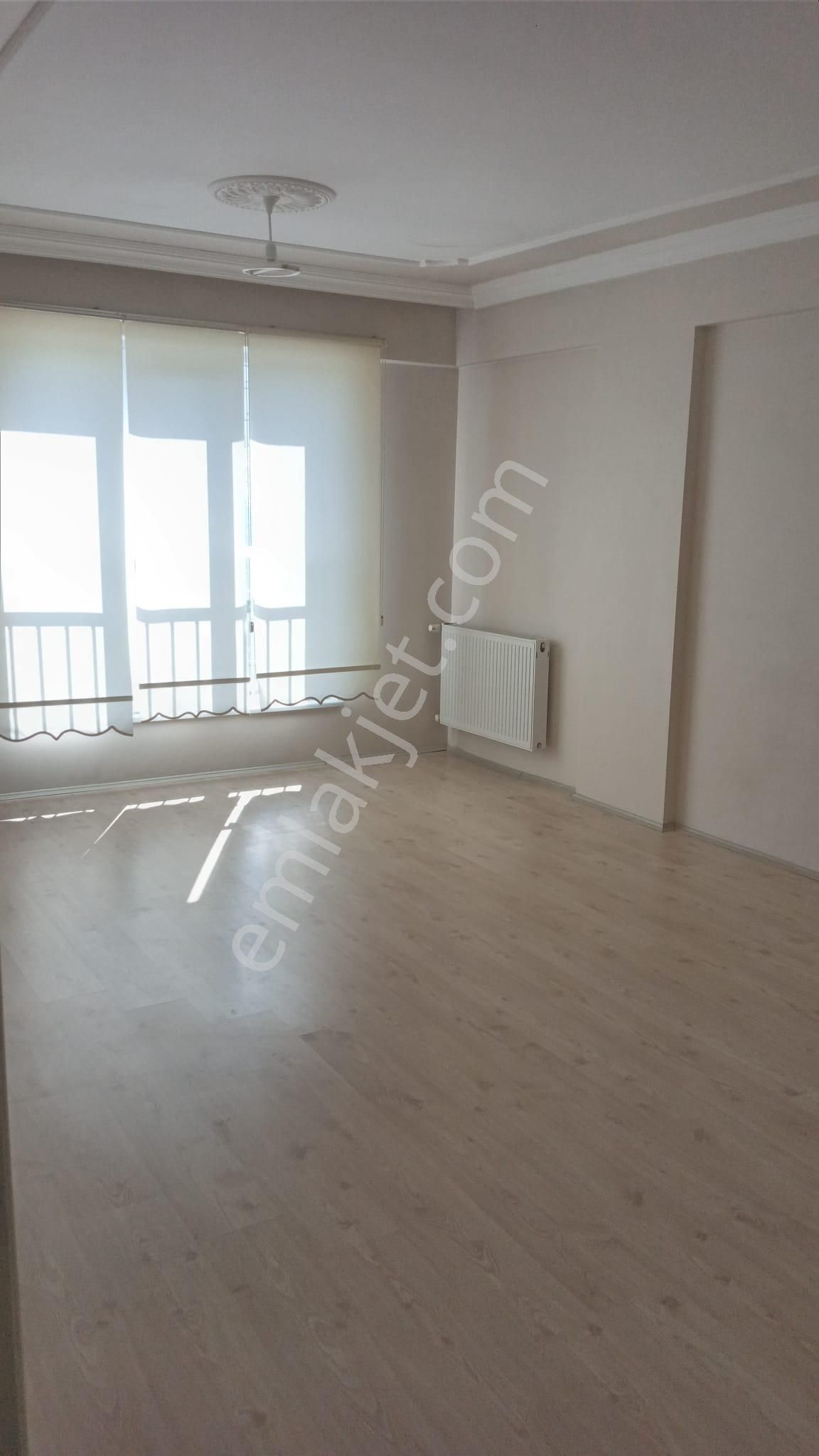 Sivas Merkez Mehmet Akif Ersoy Kiralık Daire  Damla emlaktan mehmet akif ersoy mah.kiralık 5+1 dubleks daire