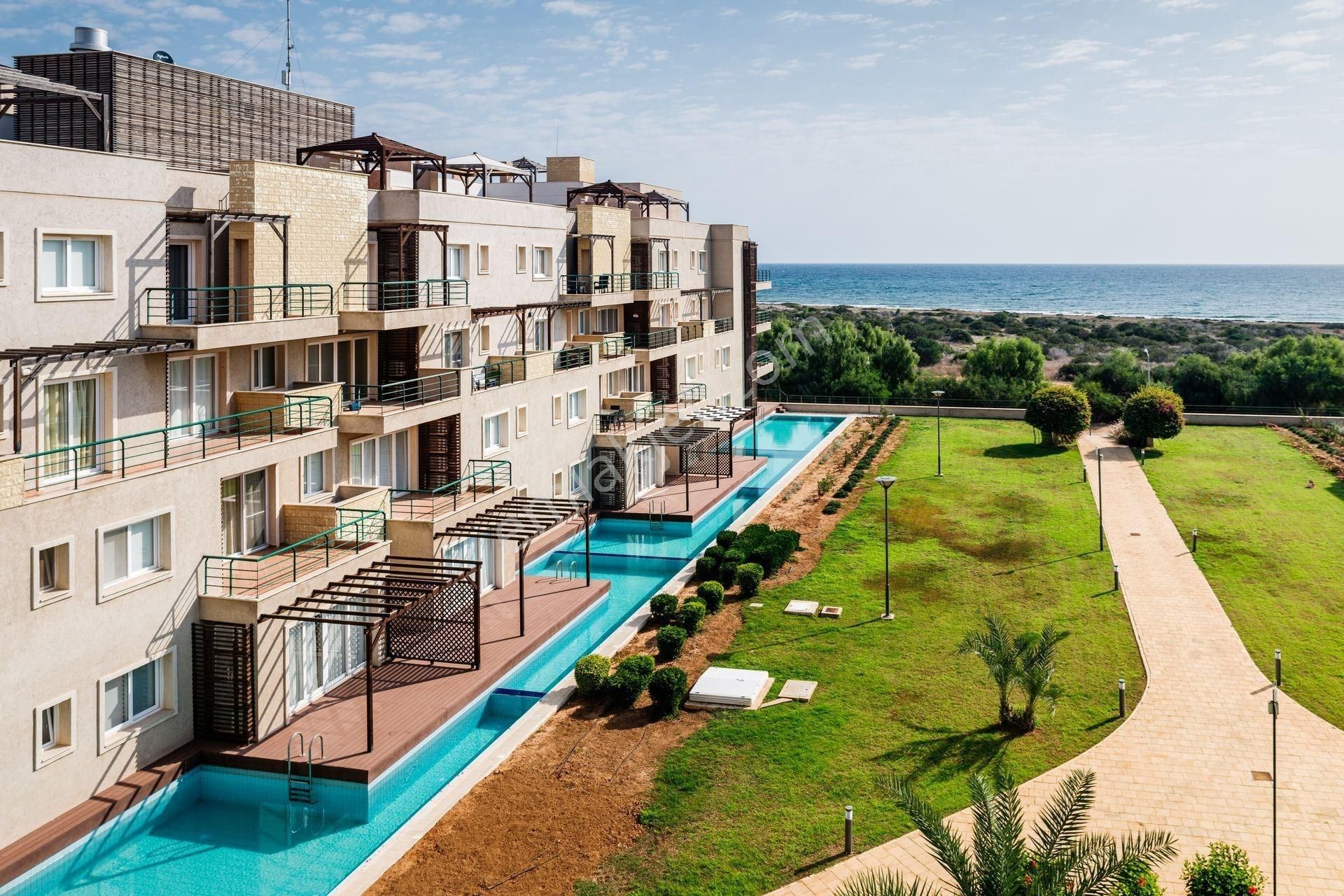 İskele Merkez Satılık Daire Kıbrıs, İskele'de Thalassa Beach Resort & Spa 2+1 Satılık Daire