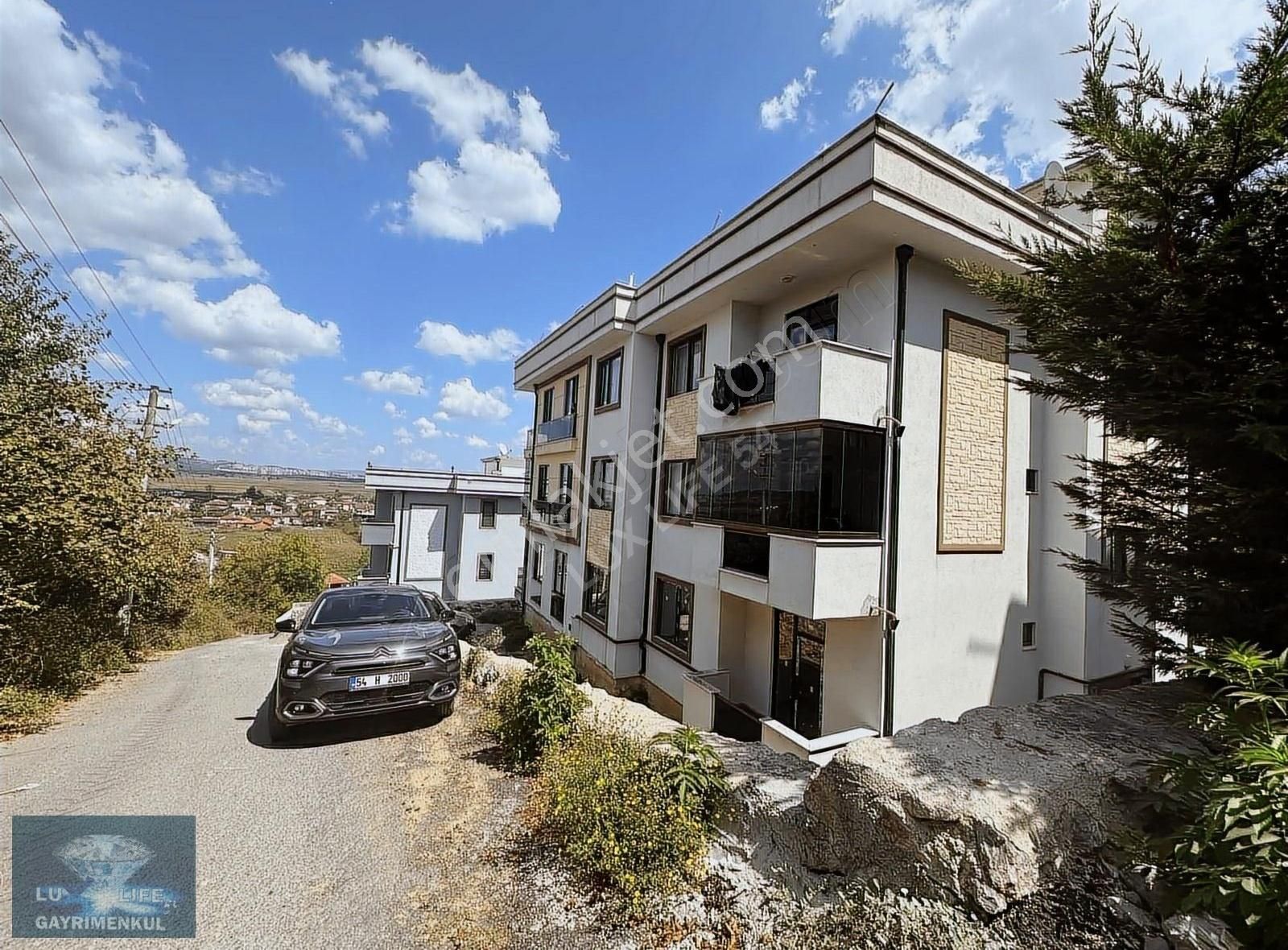 Serdivan Kazımpaşa Satılık Daire LUX LIFE 54 GAYRİMENKUL KAZIMPAŞA MERKEZDE 3+1 DAİRE