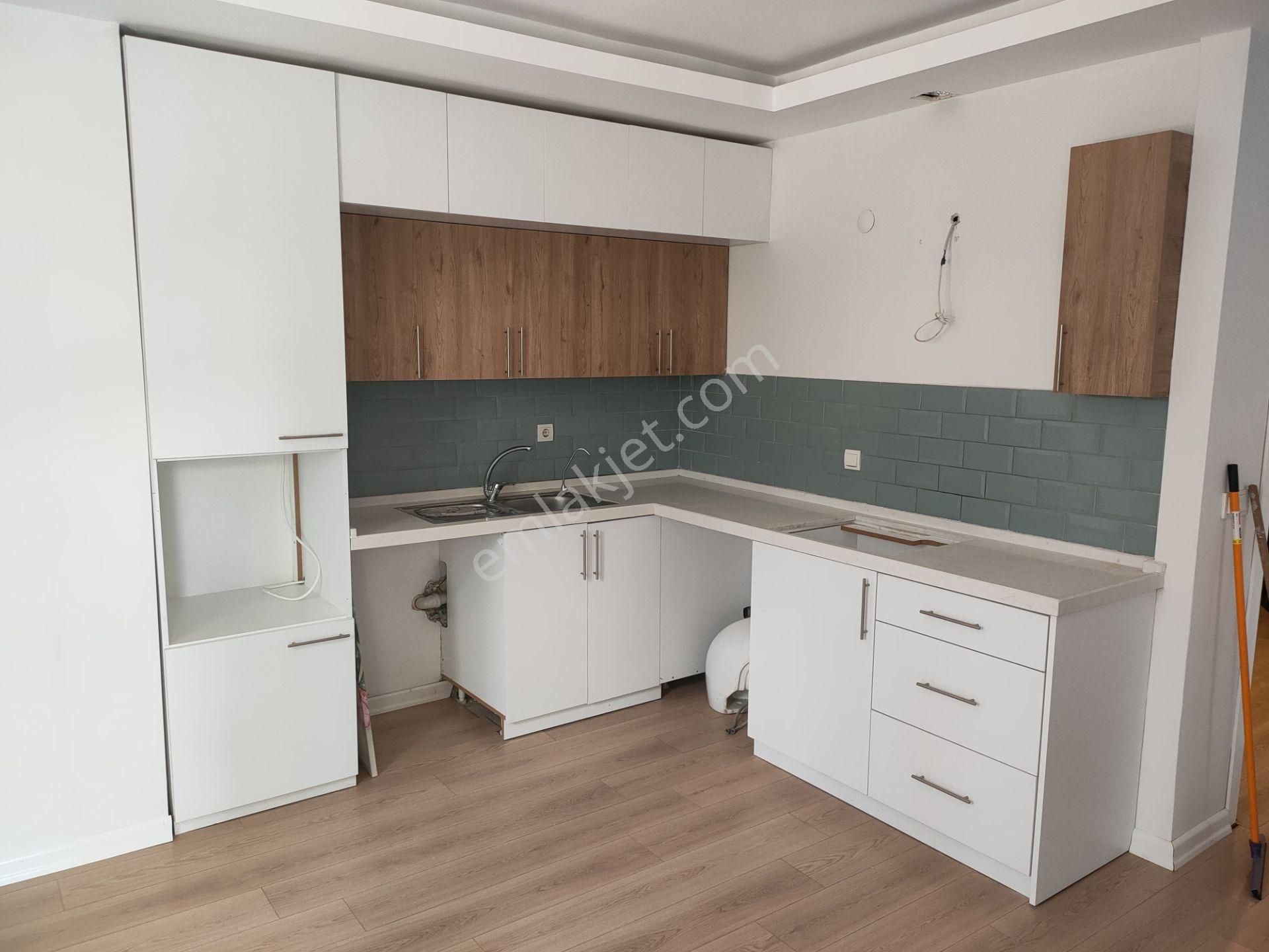 Muratpaşa Dutlubahçe Satılık Daire  DUTLUBAHÇE MAHALLESİNDE İÇİ FULL YAPILI 2+1 SATILIK DAİRE