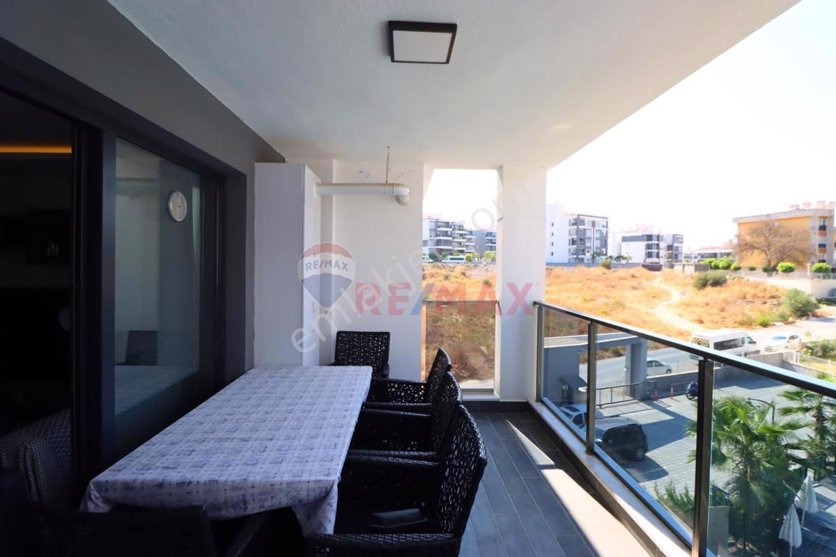 Kuşadası Yeni Havuzlu Site İçinde Ful Eşyalı Daire - Görsel 28