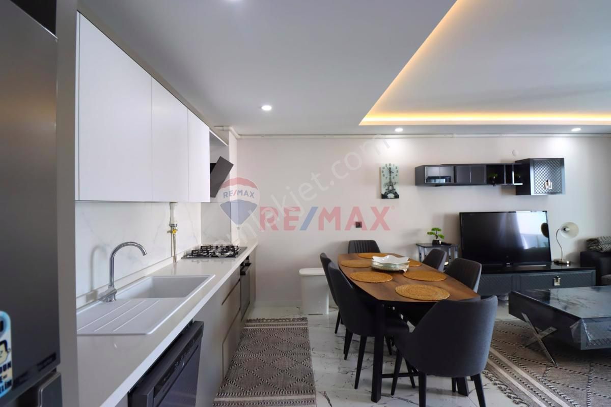 Kuşadası Yeni Havuzlu Site İçinde Ful Eşyalı Daire - Görsel 16