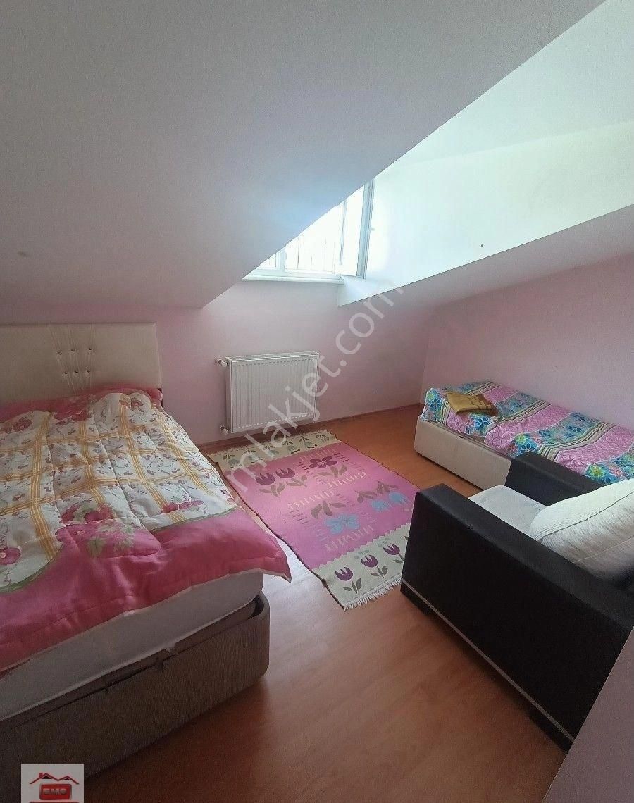 Maltepe Fındıklı Kiralık Daire ful eşyalı 2+1 çatı katı