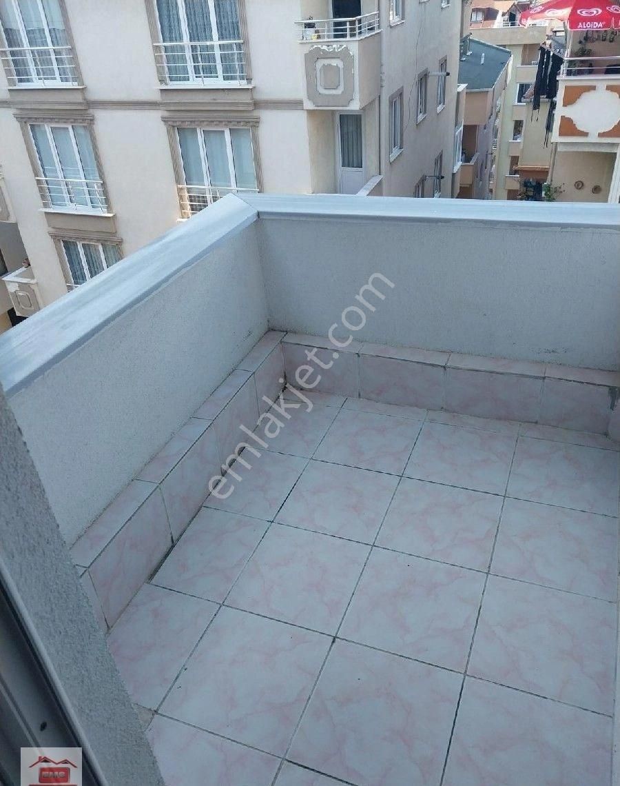 Maltepe Fındıklı Kiralık Daire 2+1 evren CAD 3.katta çift balkonlu kiralık daire