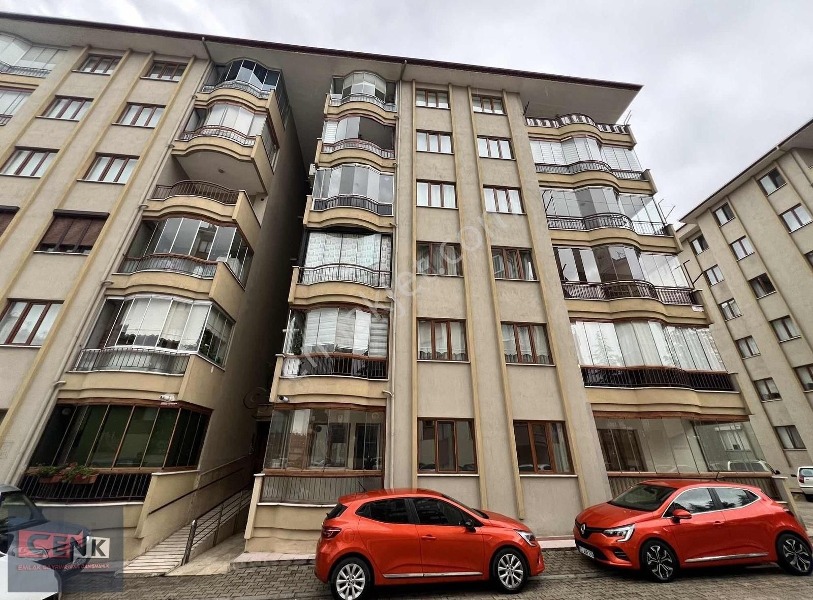 Anadolu mahallesi̇ ki̇ralik si̇te i̇çi̇ 3+1 dai̇re