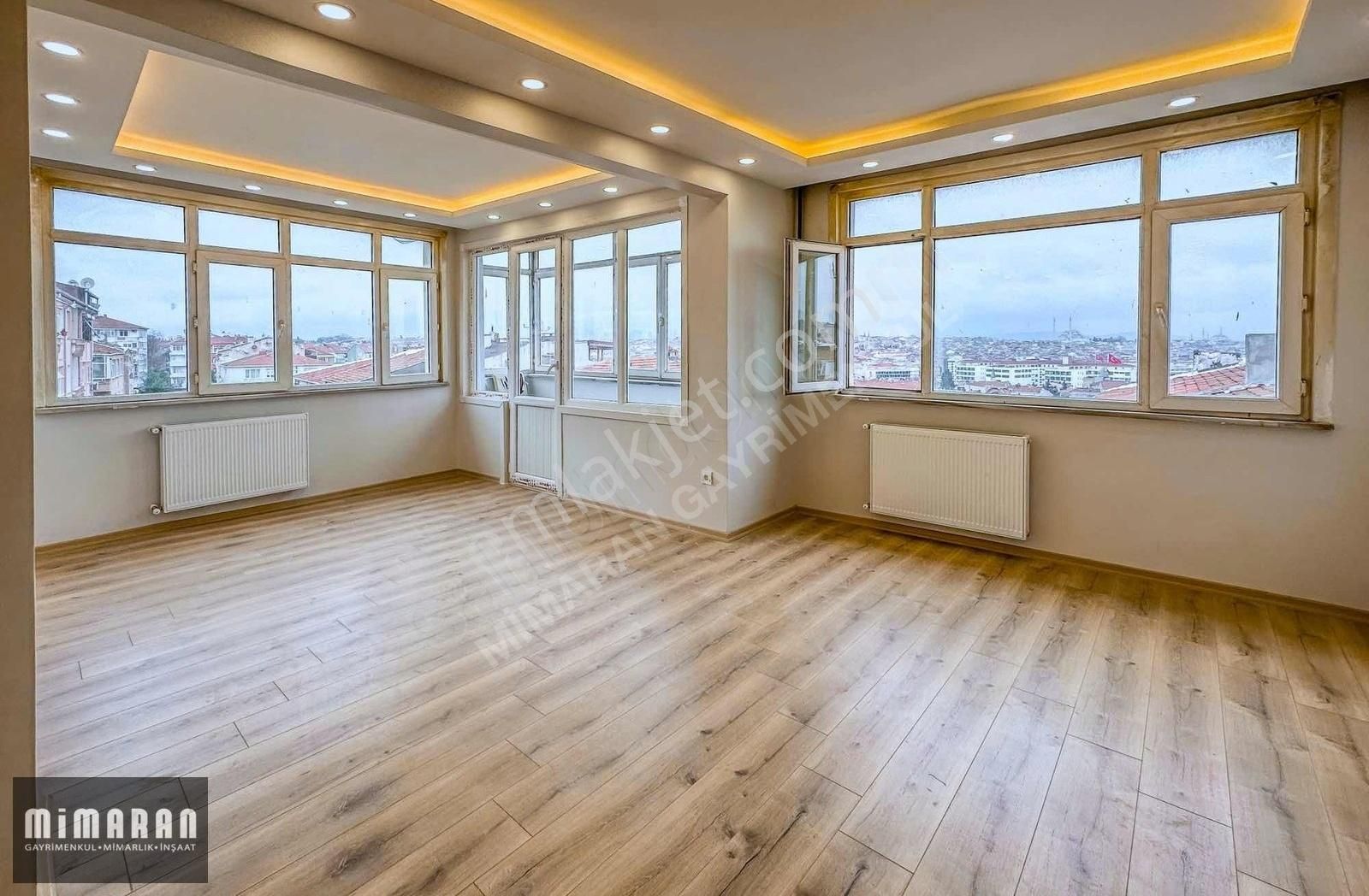 Fatih Topkapı Satılık Daire FIRSAT** TRAMVAYA 2 DK FULL YAPILI 2+1 MASRAFSIZ ARA KAT