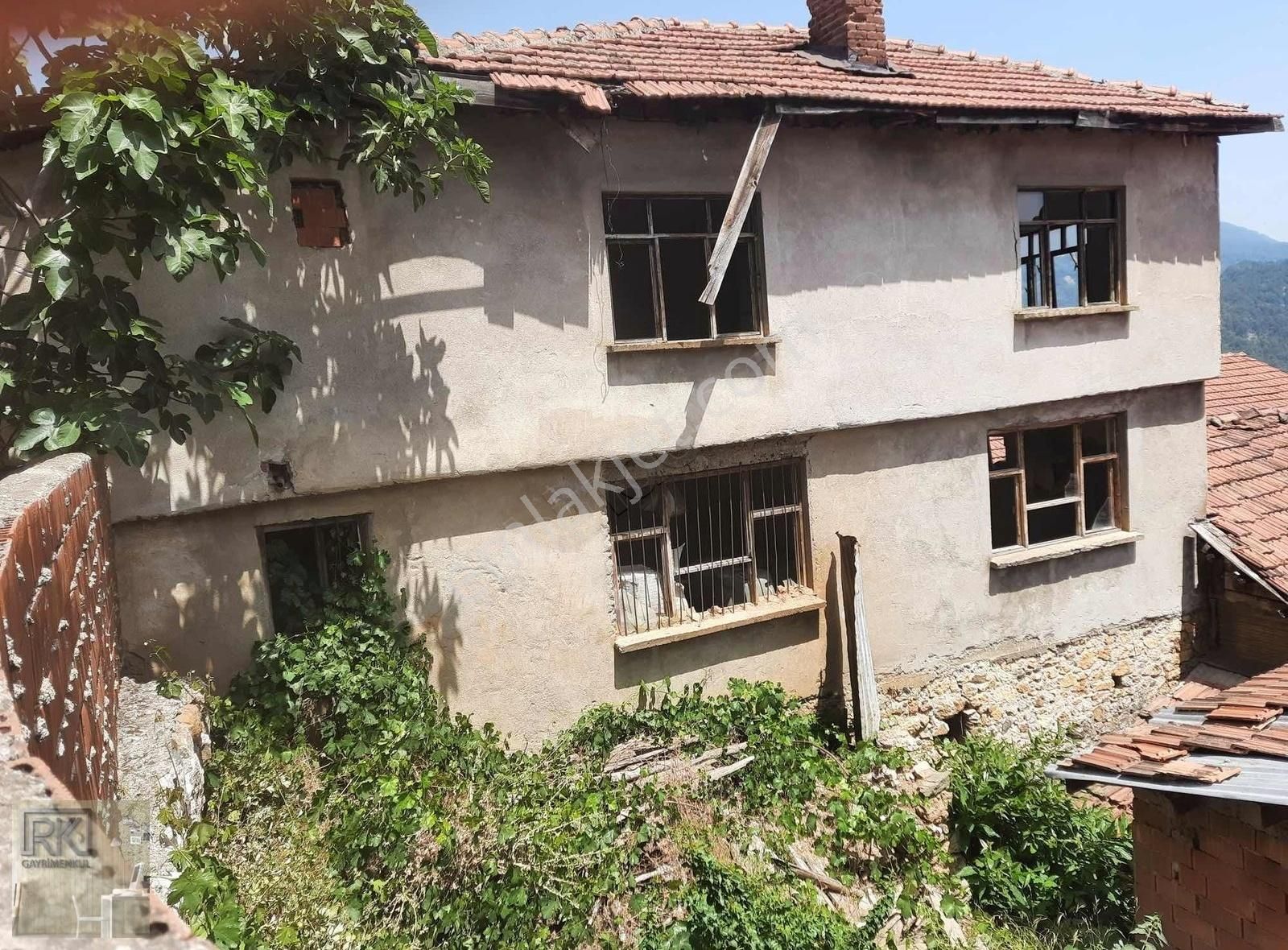 R.k Dan Bursa Osmangazi Kirazlı 2.5 Kat İmarlı Arsa