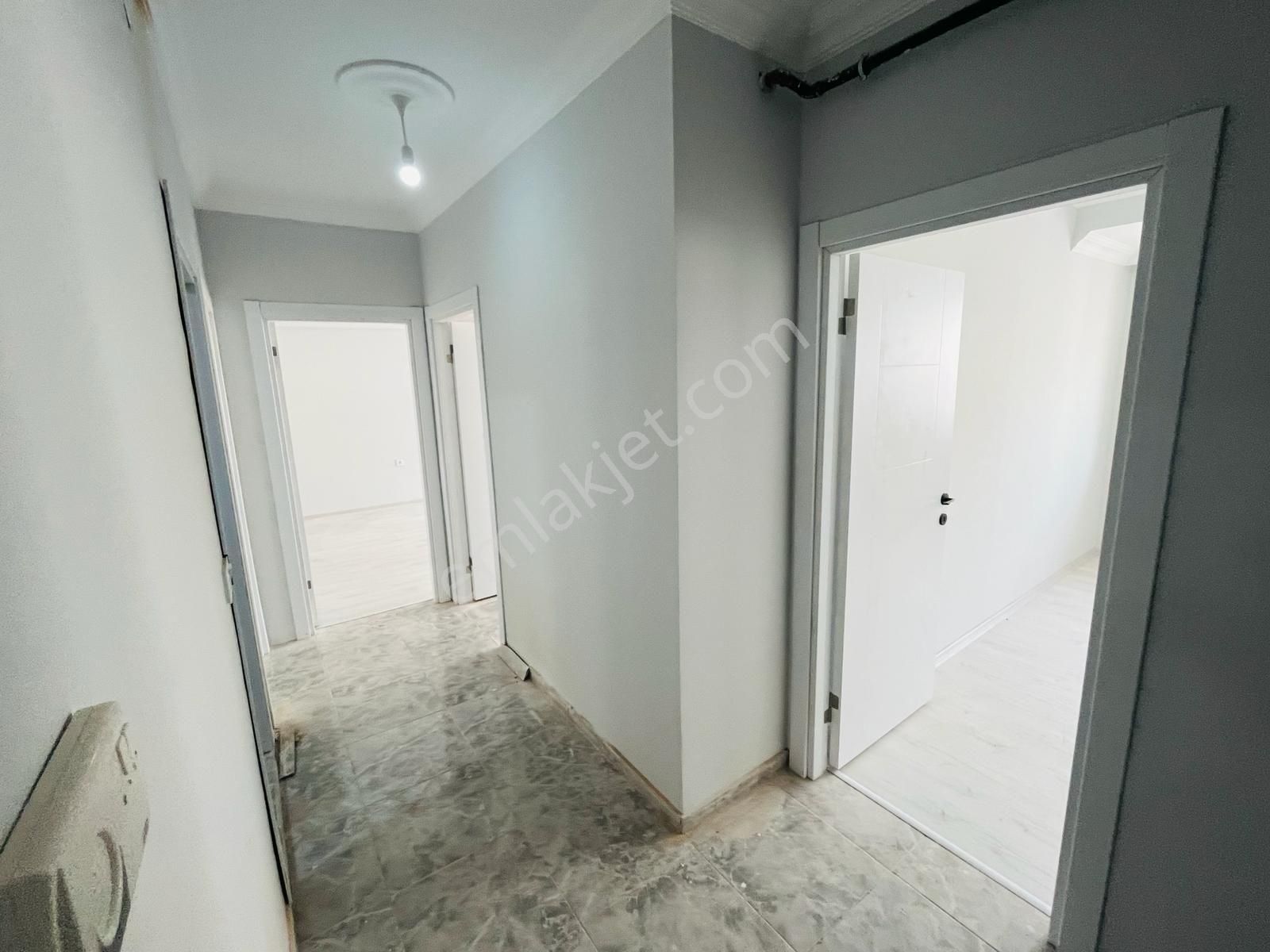 Edirne Merkez Barutluk Satılık Daire  EDİRNE MERKEZ KIYIK CADDESİNİN ÜZERİNDE SATILIK 2+1 DAİRE