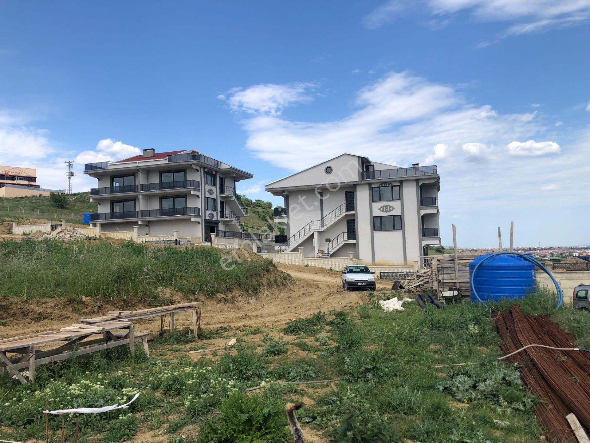 Şarköy De Işık Emlaktan İstiklal Mah De 4300 M2 0/25 İmarli 18 Parseller - Görsel 8