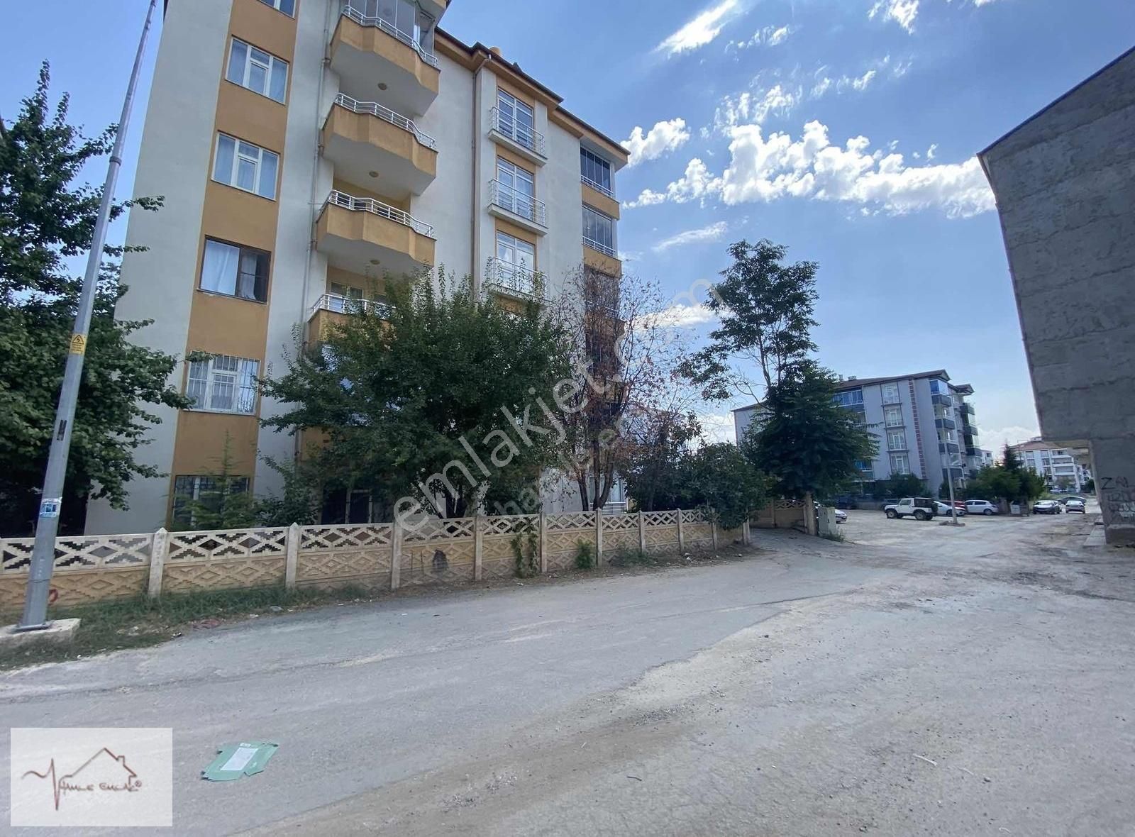 Elazığ Merkez Doğu Kent Kiralık Daire hamLE'den| DOĞUKENT|BULVAR ÜSTÜ|MUHTARLIK KARŞISI|KİRALIK|4+1