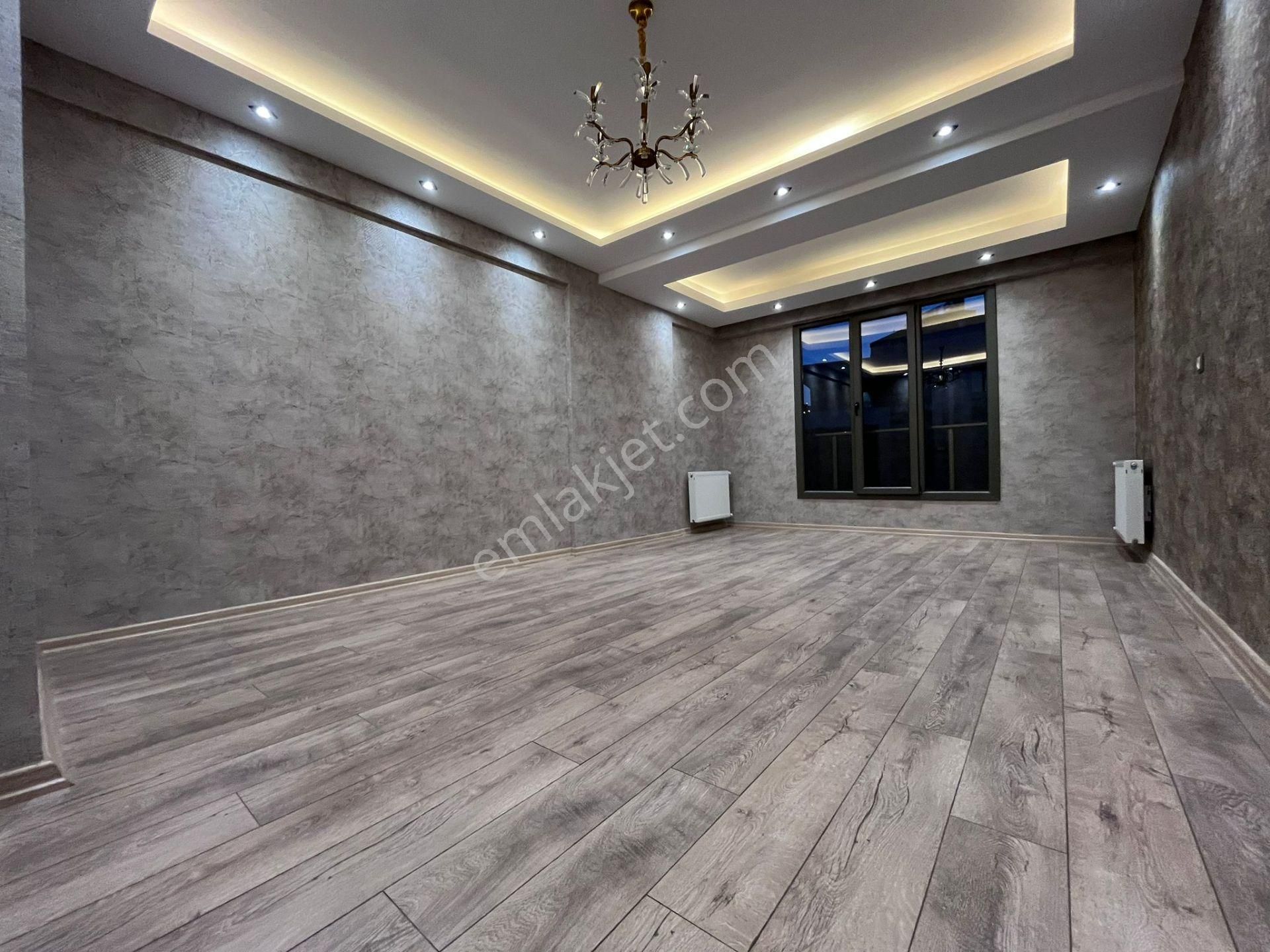 Karaköprü Akpıyar Satılık Daire  REMİR GAYRİMENKUL' DAN 3+1 SATILIK LÜXS  DAİRE 