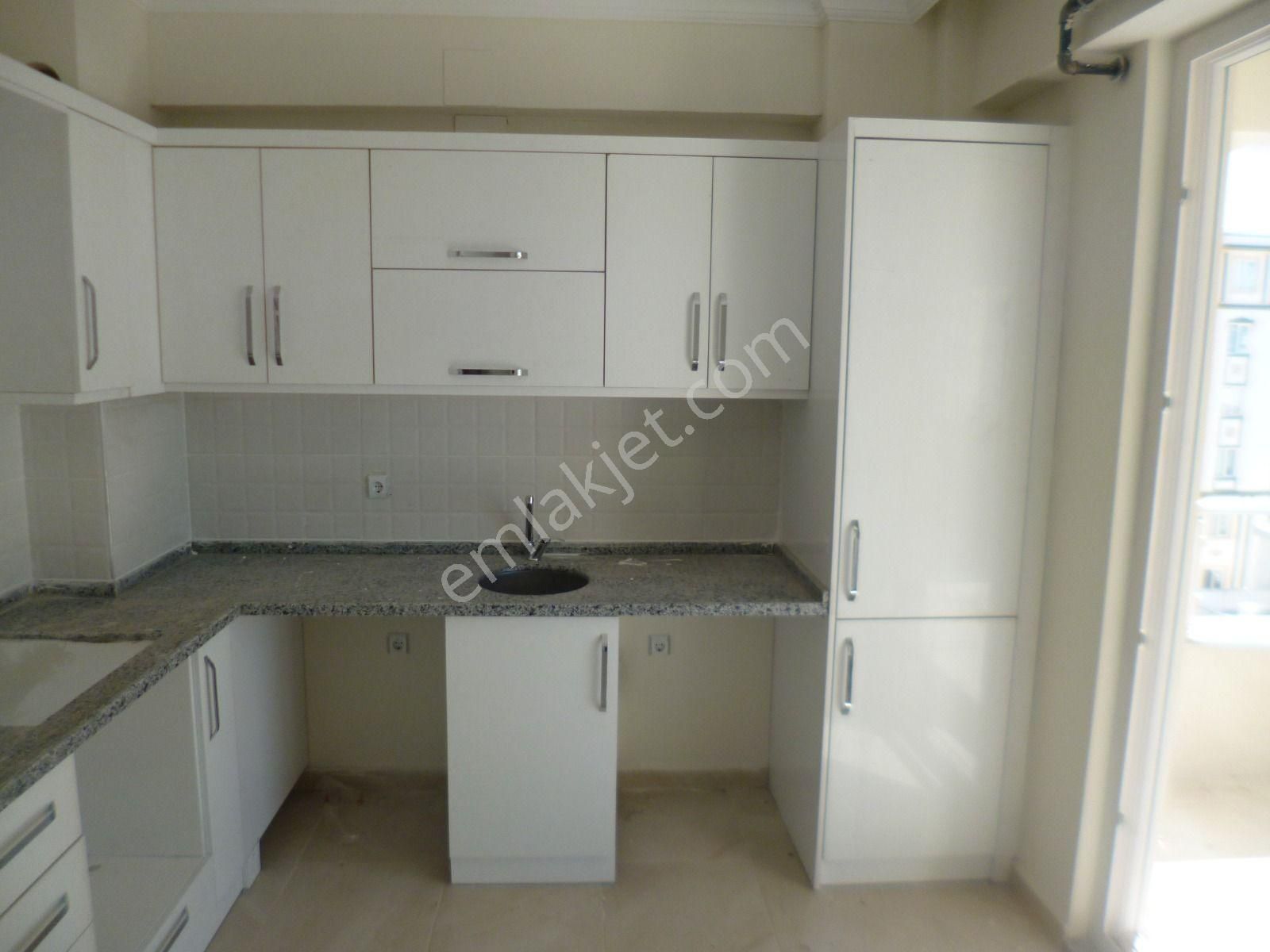 Onikişubat Saçaklızade Kiralık Daire  K.MARAŞ SAÇAKLIZADE MAH. SİTE İÇİ KİRALIK 3+1 DAİRE