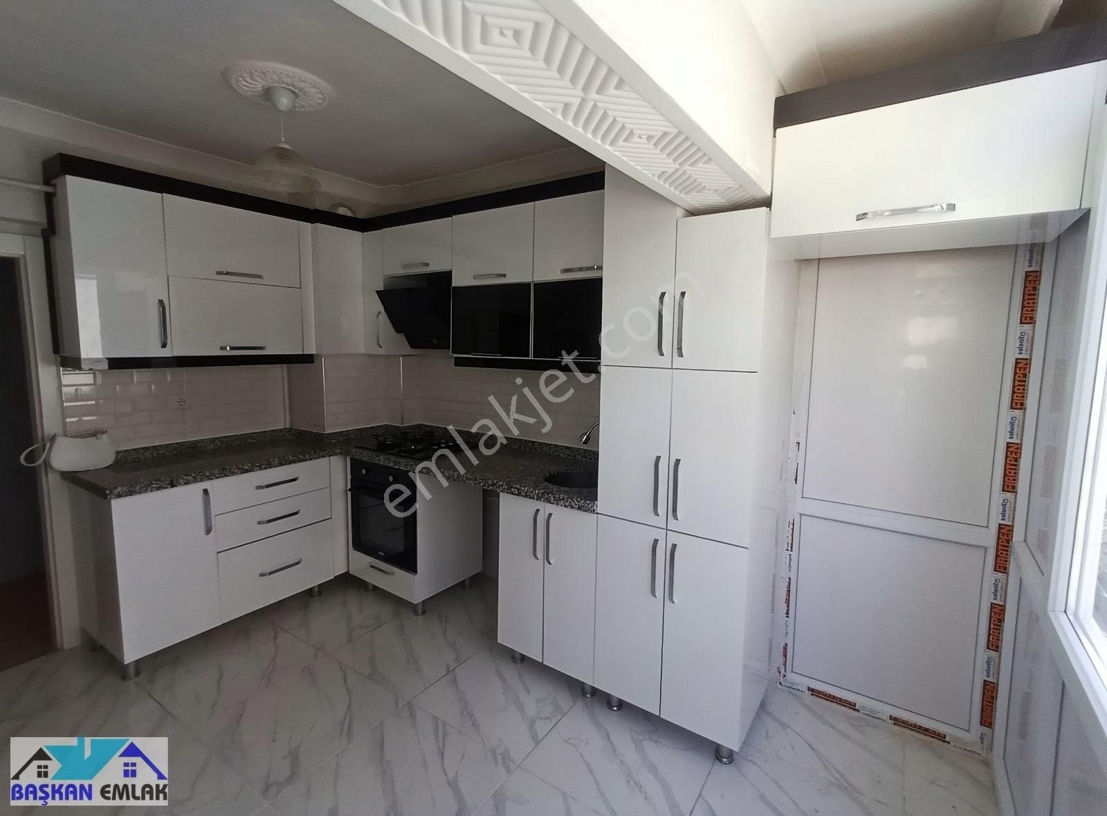 Sincan Plevne Satılık Daire Plevne Mahallesi Cadde Yanı Ara Katta 3+1 Bağımsız 125 m2 Daire