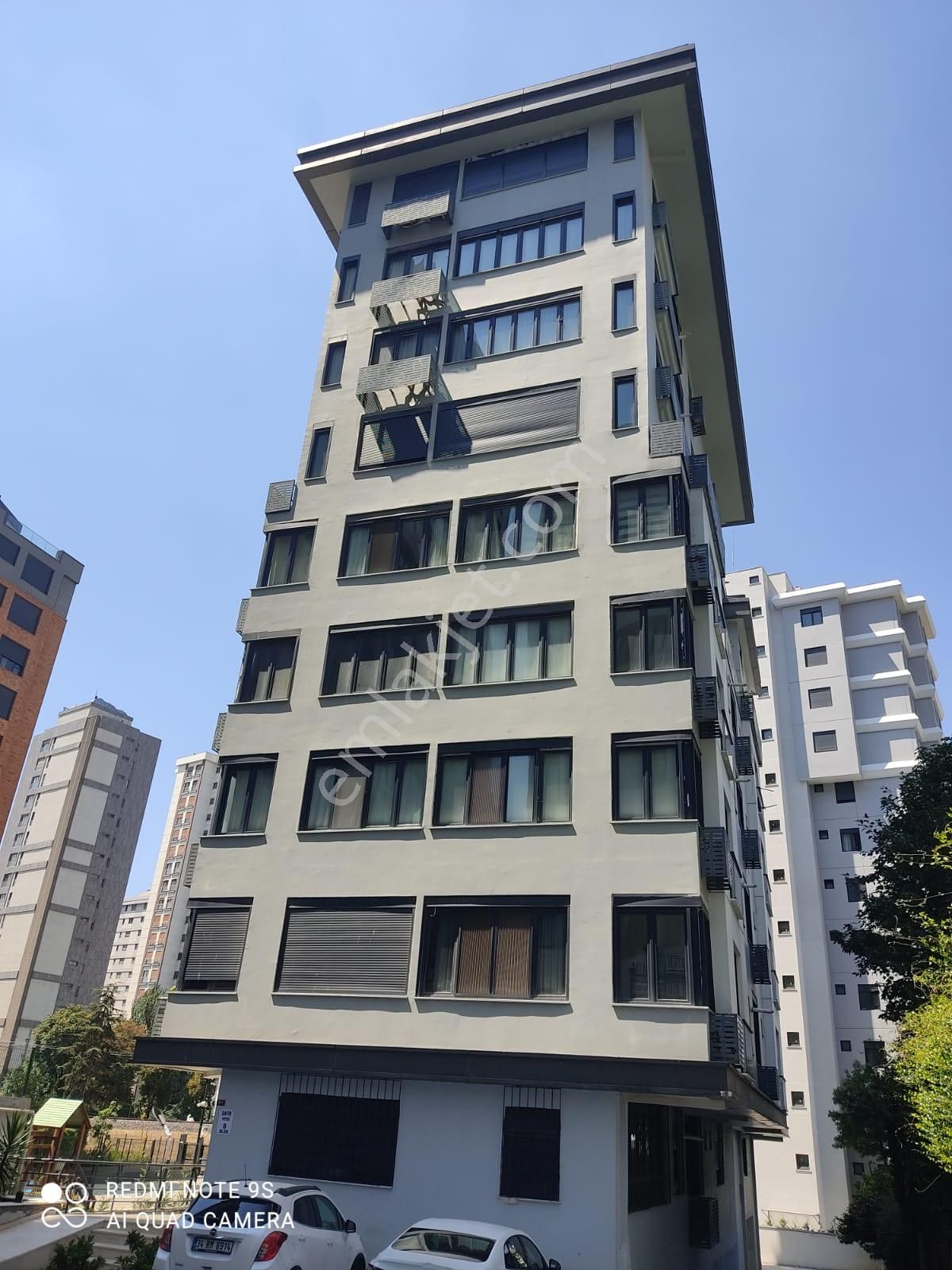 Kadıköy Bostancı Satılık Daire  BOSTANCI NEZİH SİTEDE 4+1 210 M2 DENİZ MANZARALI LÜKS DUBLEKS                                 