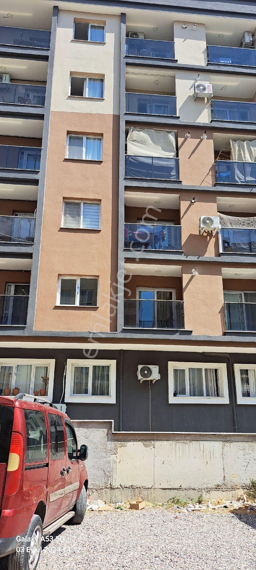 Bornova Erzene Satılık Daire BORNOVA DA 1+1 SATILIK LÜKS DAİRE 