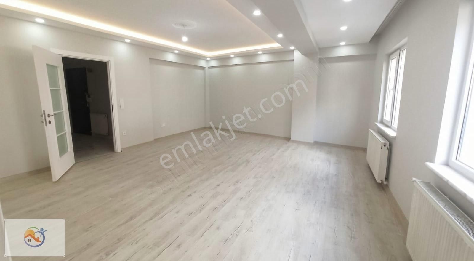 Zeytinburnu Çırpıcı Satılık Daire ÇIRPICI'DA TEK DAİRE ÜZERİ SATILIK 3+1 DAİRE EBEVEYN BANYOLU