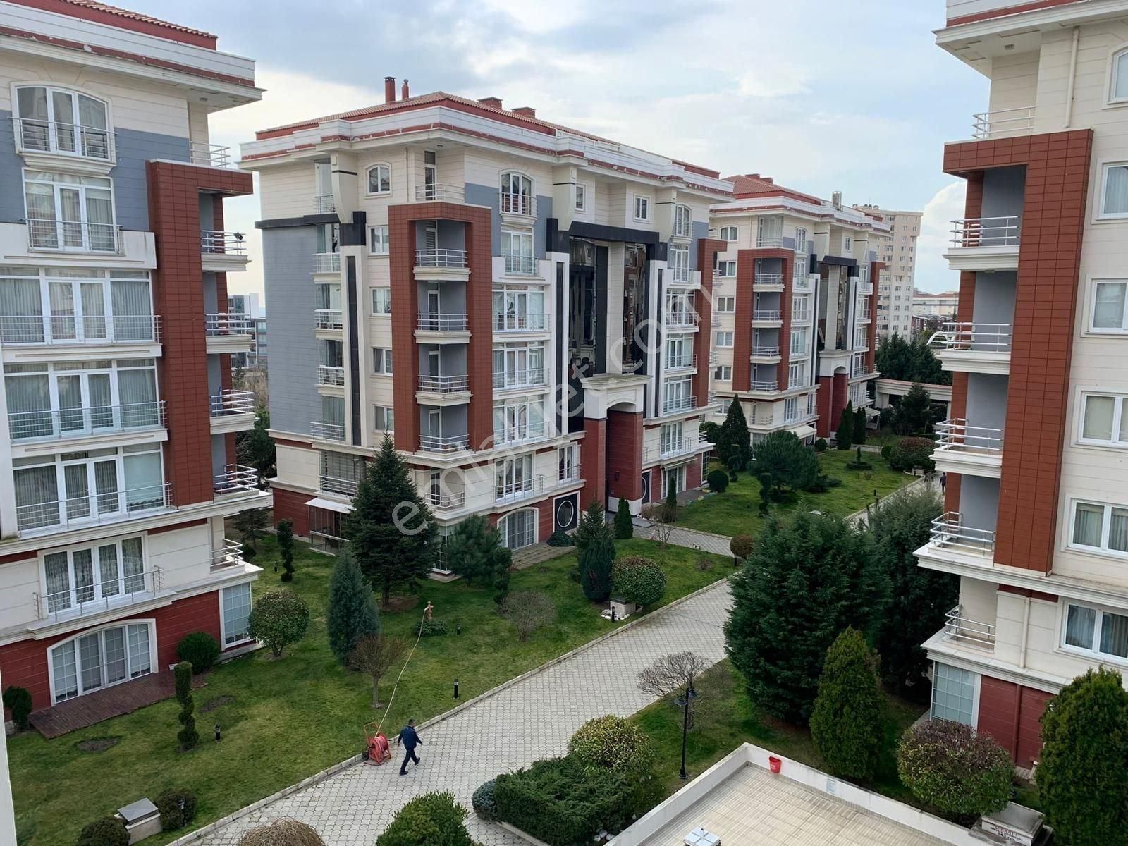 Çorlu Esentepe Satılık Daire Tekirdağ Çorlu Esentepe Mah. Semilyon Konaklarında Satılık 4+1 Daire