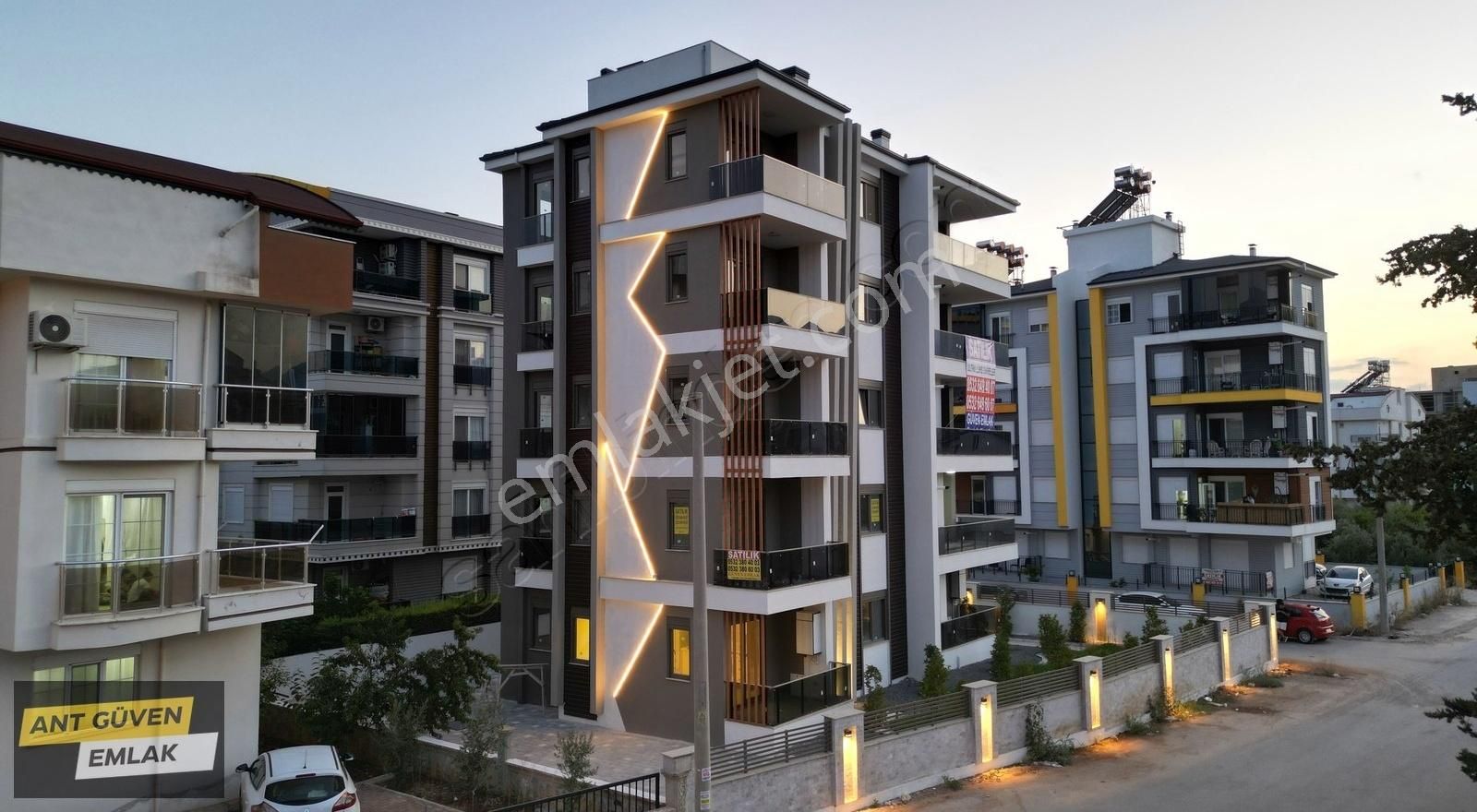 Döşemealtı Bahçeyaka Satılık Daire BAHÇEYAKA YERDEN ISITMA KLİMA 3+1 170 M2 4 CEPHELİ ULTRA LÜX