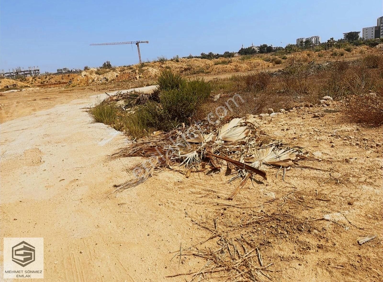 Antalya Aksu Satılık Ticari İmarlı 35mt Yeşil Alan Cepheli Önü Kapanmaz 40lık Yola 200 mt