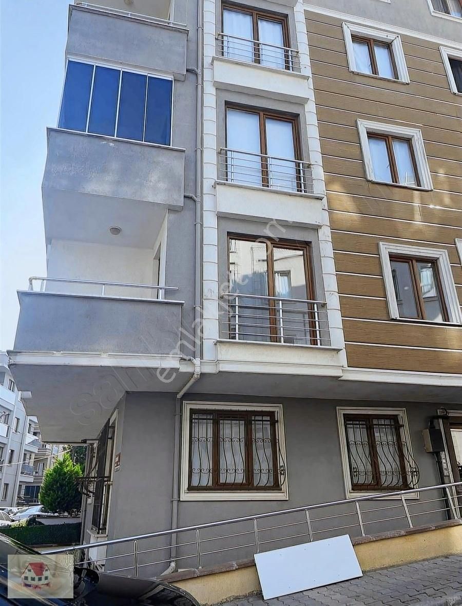 Çekmeköy Merkez Kiralık Daire ÇEKMEKÖY MERKEZ MAHALLESİNDE KİRALIK 2+1 DAİRE