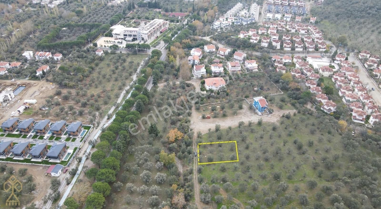 Edremit Güre Satılık Villa İmarlı Güre Yolu Üzeri Satılık Villalık Arsa