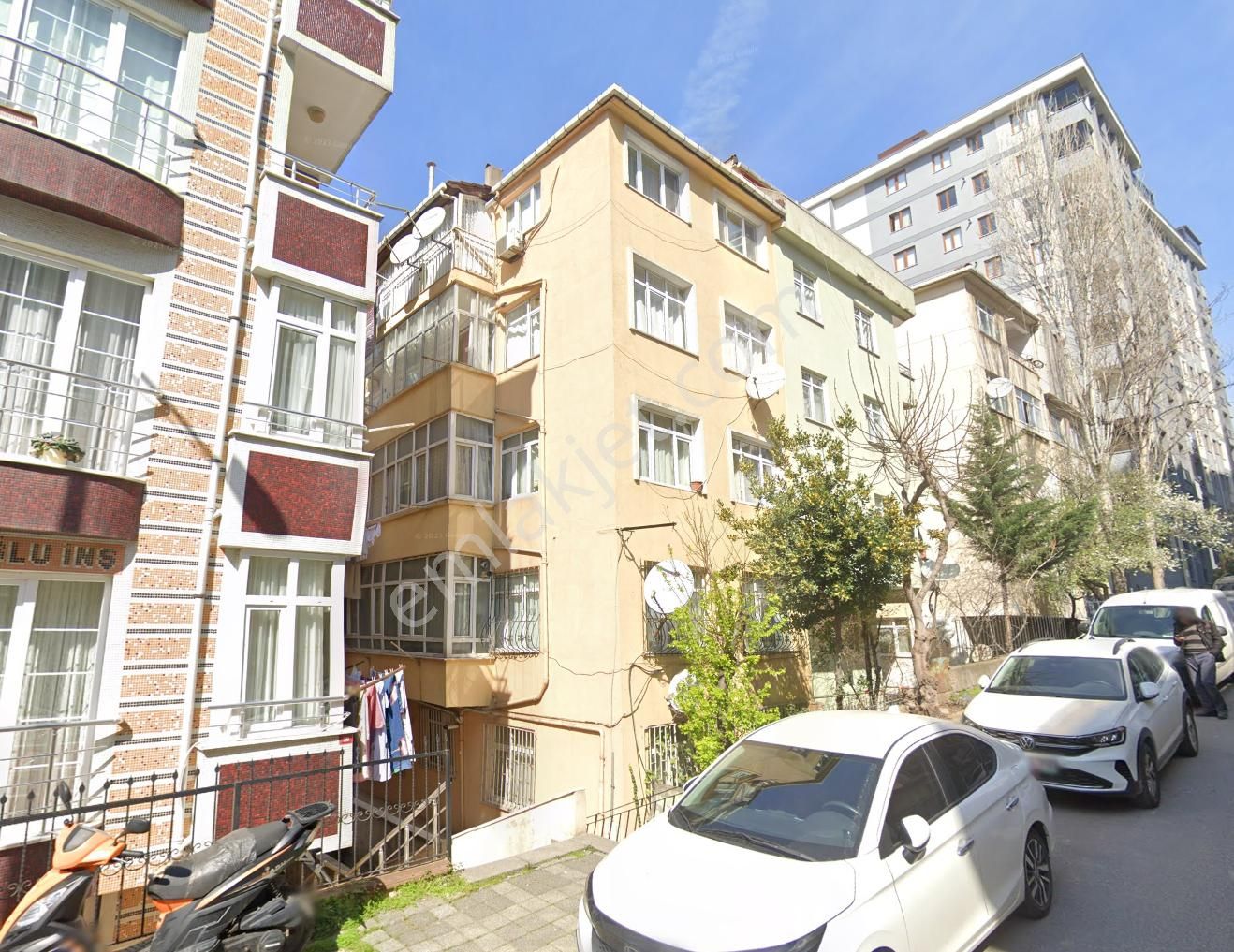 Ümraniye İstiklal Satılık Daire  ÜMRANİYE İSTİKLAL MAHALLESİ 2+1 80m² YATIRIMLIK DAİRE