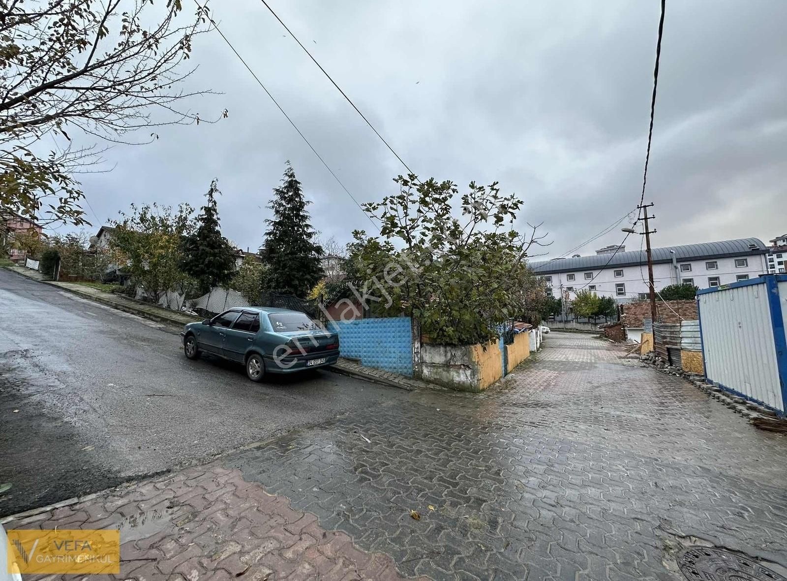 Sultanbeyli Yavuz Selim Satılık Müstakil Ev Vefa Gayrimenkulden YSELİM mah.de 176m2 arsa içinde GECEKONDU