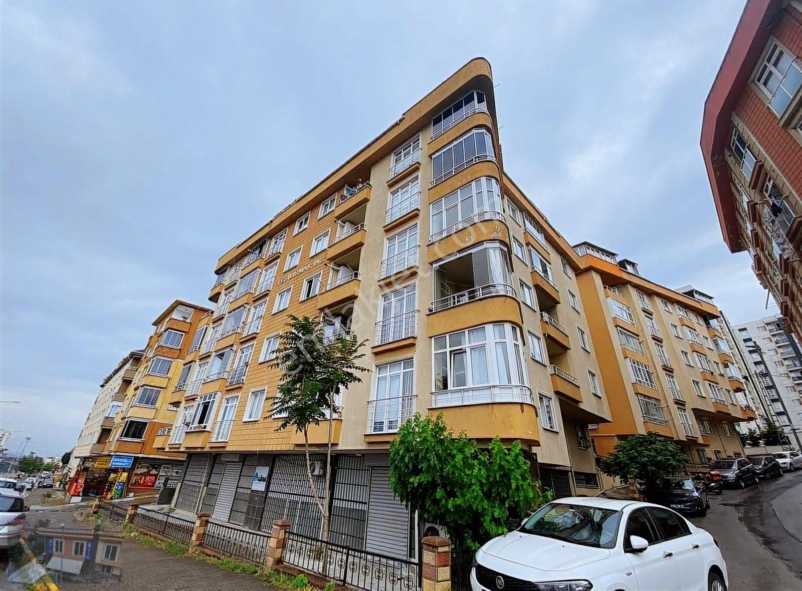 Pendik Velibaba Satılık Daire HUKUKÇULAR CADDESİN'DE 2+1 SATILIK DAİRE