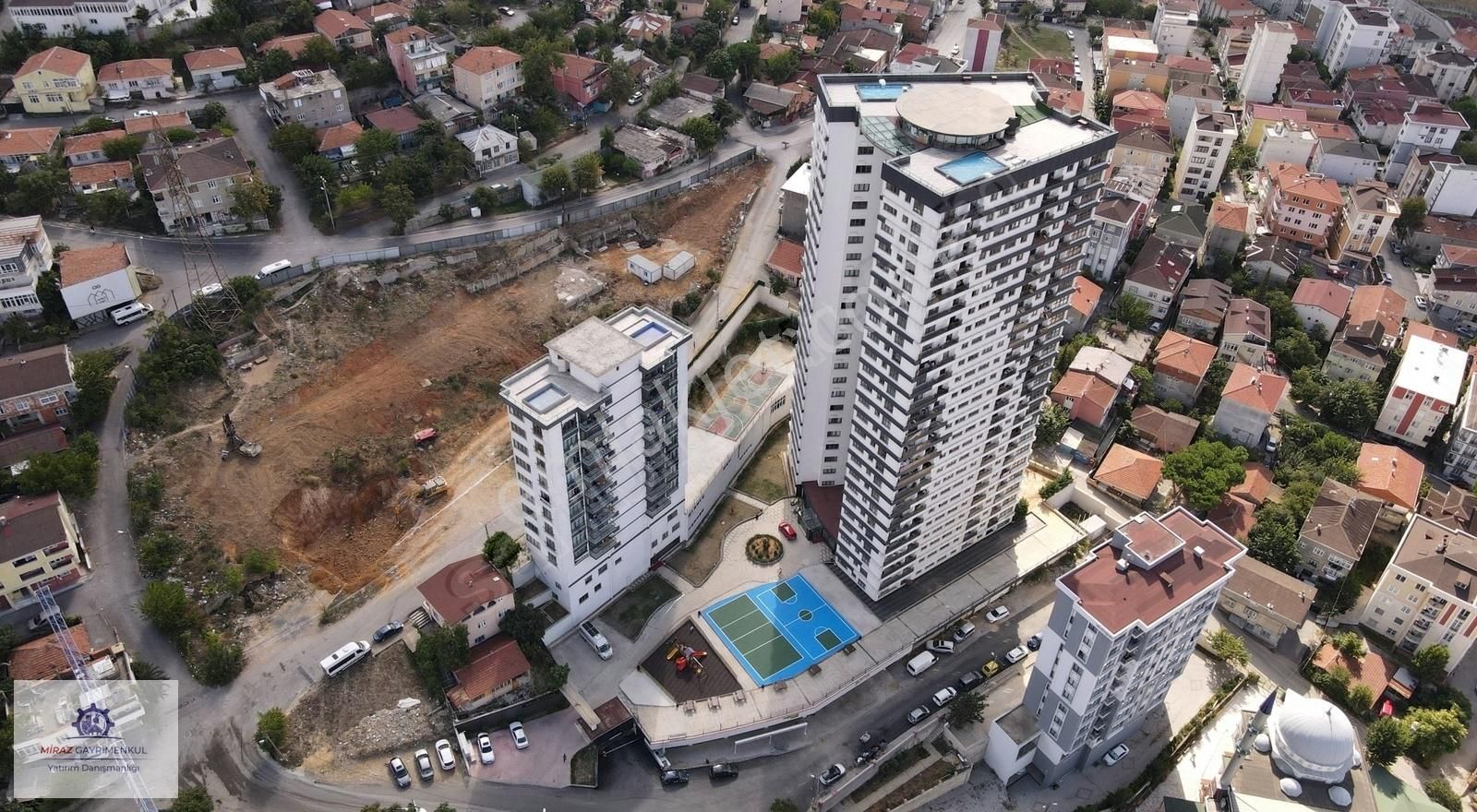 Kartal Hürriyet Satılık Daire SİTE İÇERİSİNDE 109M2 2+1GÜNEY CEPHE FULL DENİZ MANZARALI DAİRE