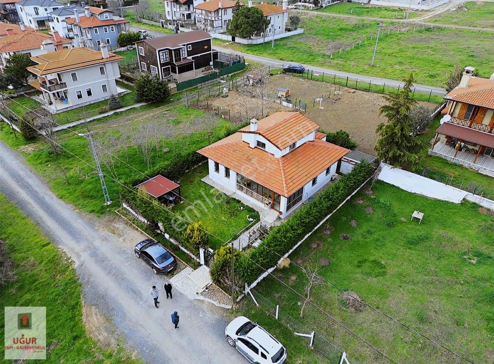 Silivri Çanta Balaban Satılık Villa Silivri Balaban Mahallesinde Satılık 3+1 Villa