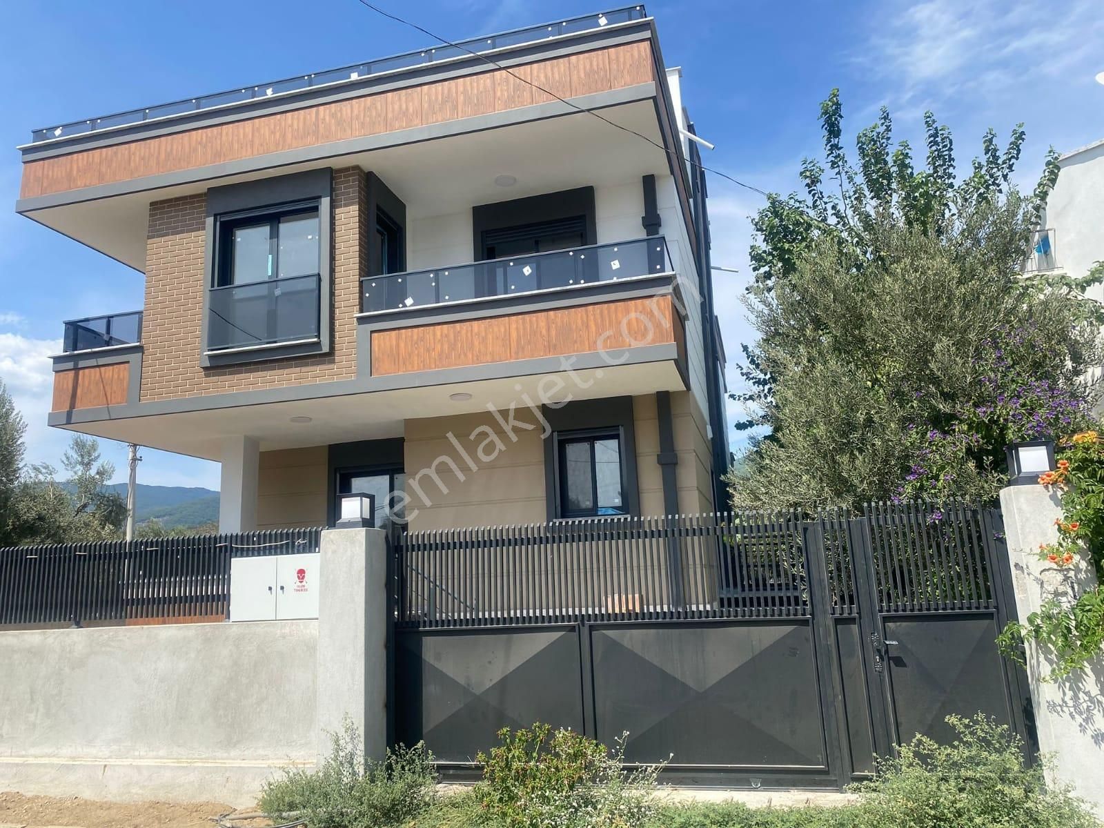 Edremit Güre Satılık Villa  VİLLA AVCISINDAN BALIKESİR EDREMİT GÜREDE DENİZE YAKIN AÇIK OTO PARKLI SIFIR 4+1 SATILIK VİLLA