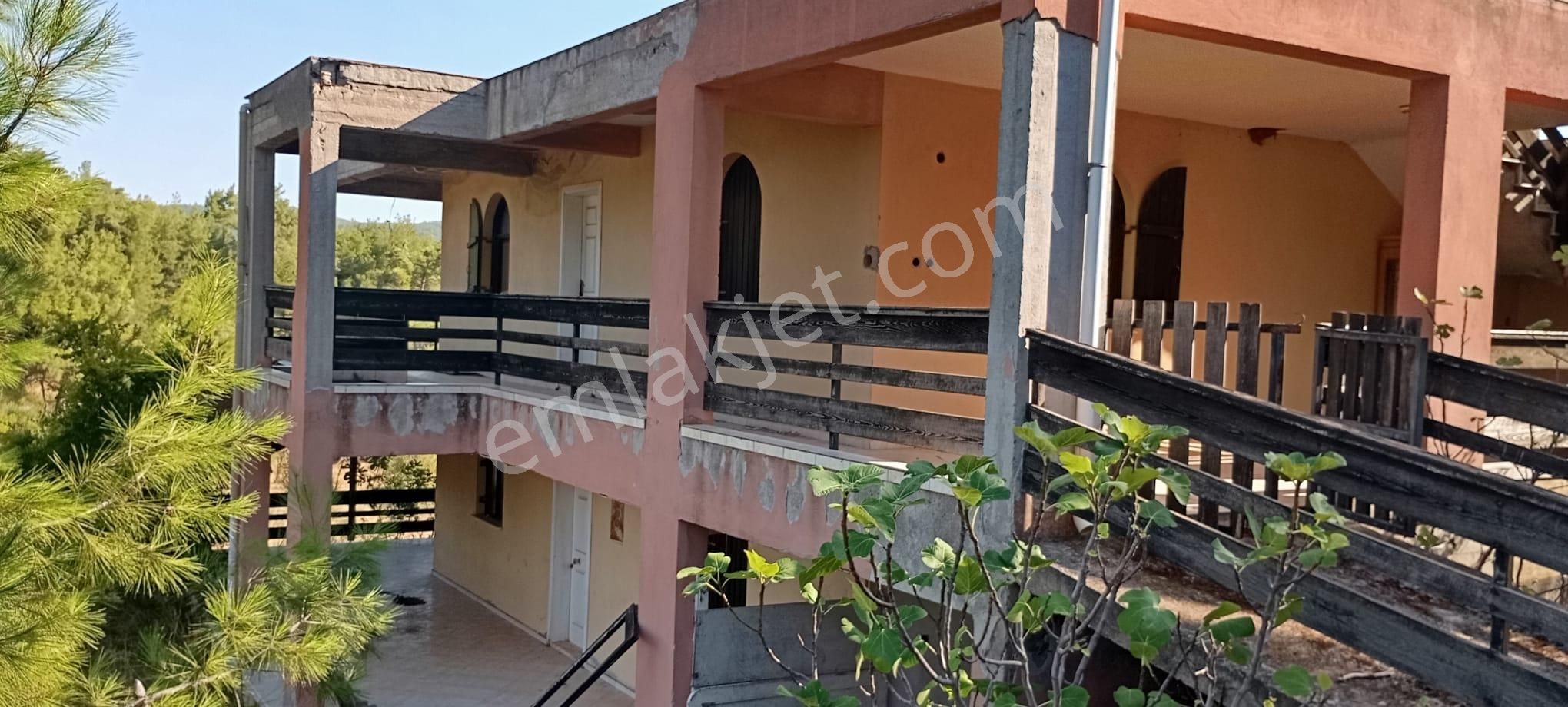 Yeniköyde İçinde Malikane Gibi Ev Bulunan Tarla - Görsel 30