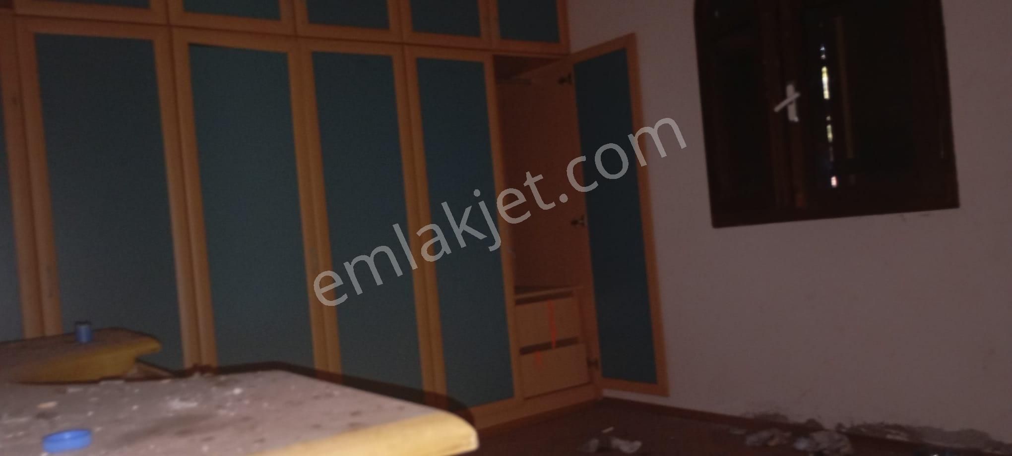 Yeniköyde İçinde Malikane Gibi Ev Bulunan Tarla - Görsel 7