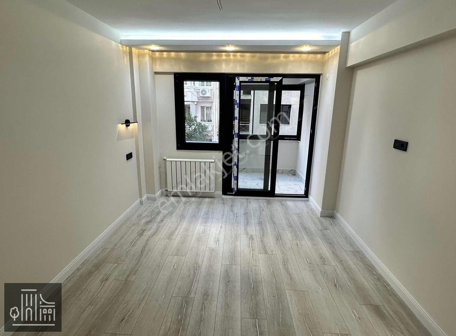 Mithatpaşa Cadde Üzerinde Hava Hastanesi Yakını 3+1 120 M2 Araka - Görsel 25