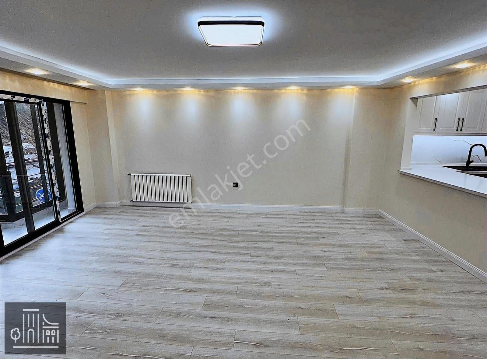 Mithatpaşa Cadde Üzerinde Hava Hastanesi Yakını 3+1 120 M2 Araka - Görsel 12