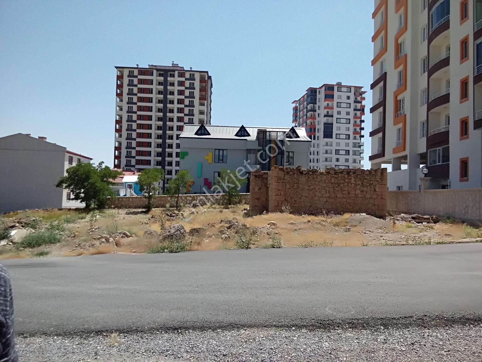 Dere Mah. Sonu Kayardı Kavşağında İnönü Mah. Sahibinden Arsa