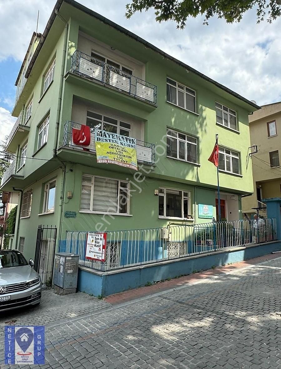 Osmangazi Osmangazi Satılık Bina OSMANGAZİ TOPHANE'DE 244m2 ARSASI 4,5 KATLI KOMPLE 657m2 BİNA