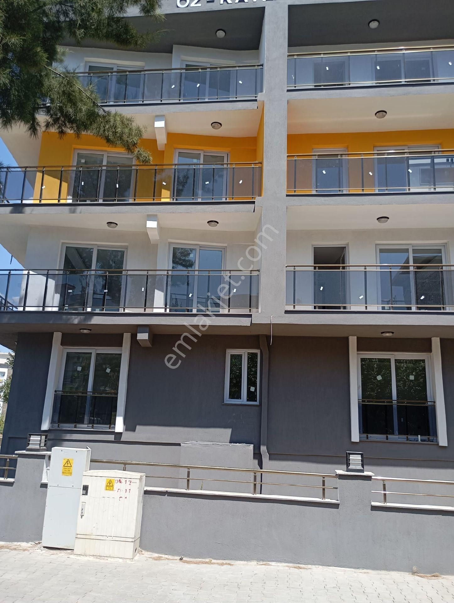 Efeler Ata Satılık Daire KRİSTAL EGE GAYRİMENKUL'DEN ATA MAHALLESİ 2+1 SATILIK DAİRE