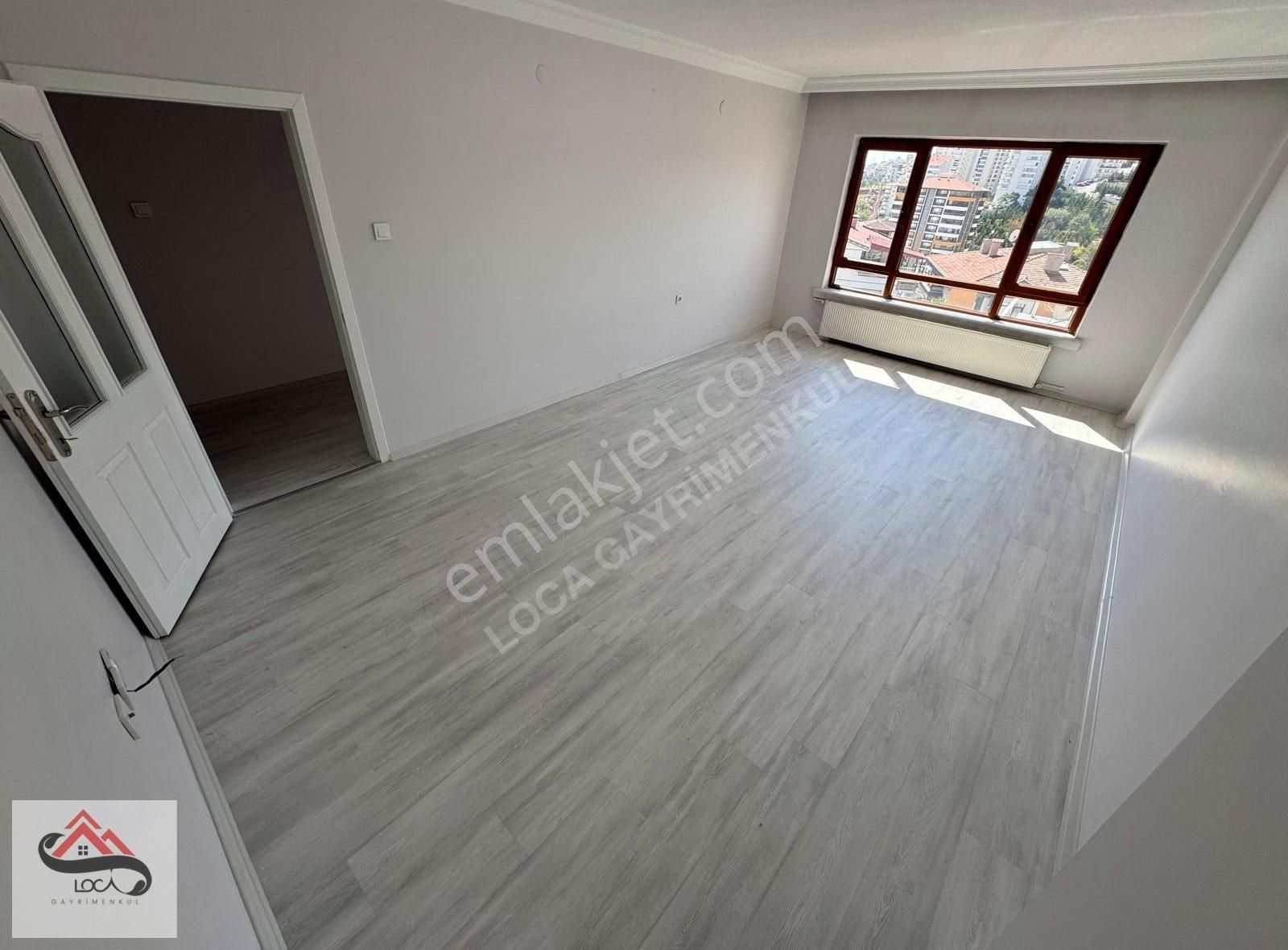 Keçiören 19 Mayıs Kiralık Daire 19 MAYIS CADDE ÜZERİ KATTA 3+1 GÜNEY CEPHE YAPILI ORTA OKUL YANI