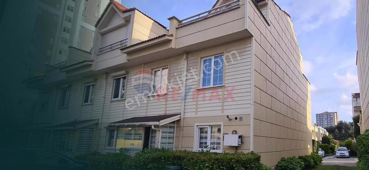 Beylikdüzü Barış Satılık Villa AsHill'den Beylikdüzü Carmen Villalarında Satılık