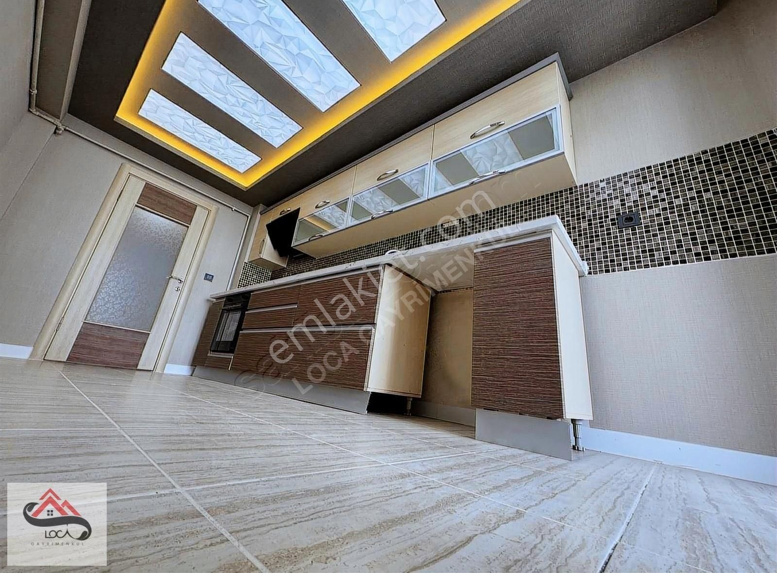 Keçiören Esertepe Satılık Daire ESERTEPE'DE MERVE FIRIN PARALELİ ASANSÖRLÜ 3+1 LÜX YAPI 130m²