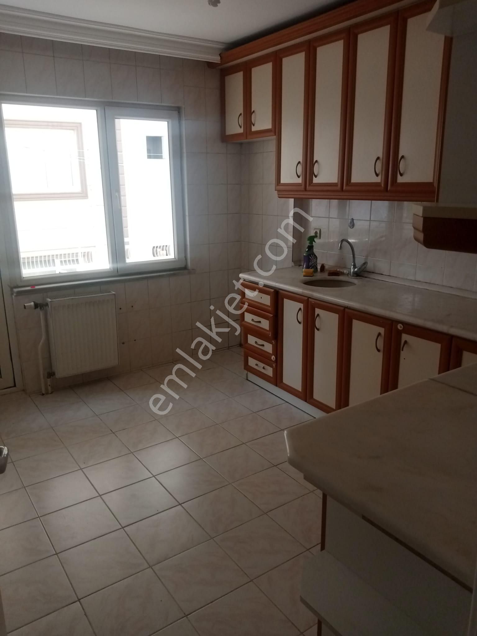 Salihli Sağlık Kiralık Daire  SAĞLIK MAHALLESİNDE KİRALIK DAİRE