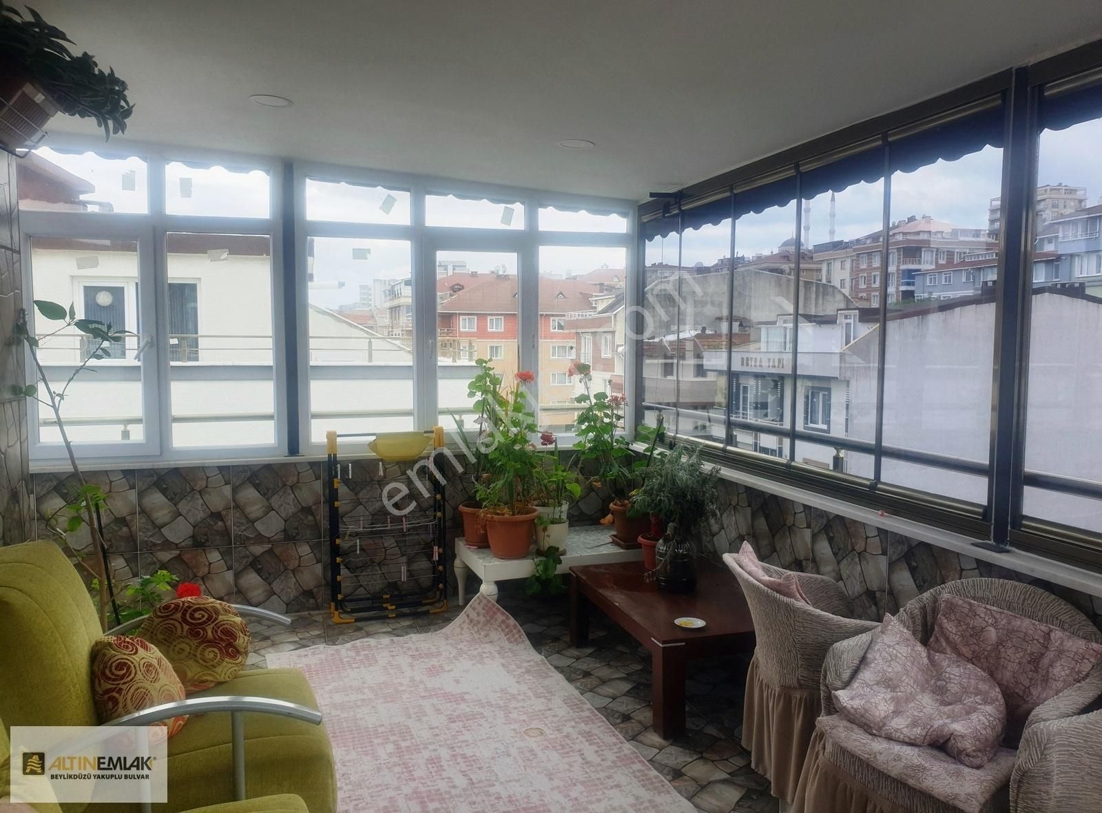 Beylikdüzü Yakuplu Kiralık Daire Yakupluda Kiralık 2+1 Eşyalı Temiz Çatı Katı Daire