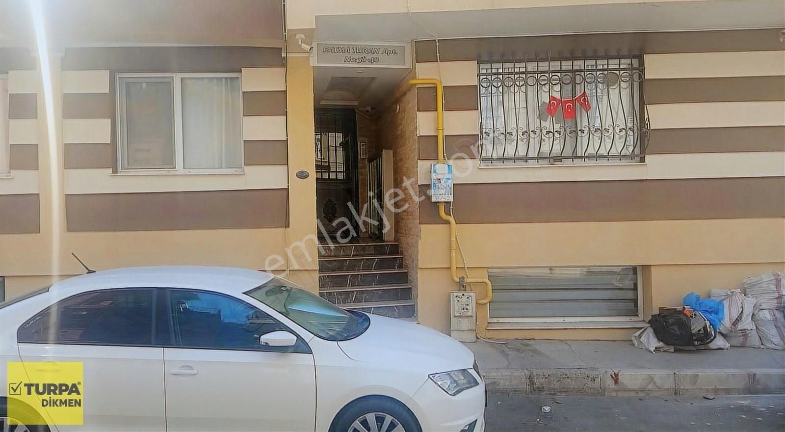 Balçova Eğitim Kiralık Daire Balçova Eğitim Mahallesi Eşyalı Kiralık Daire