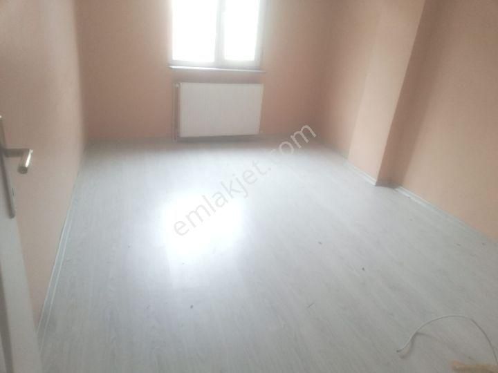 Güngören Merkez Kiralık Daire Güngören merkez mahallesinde kiralık 1+1 Daire